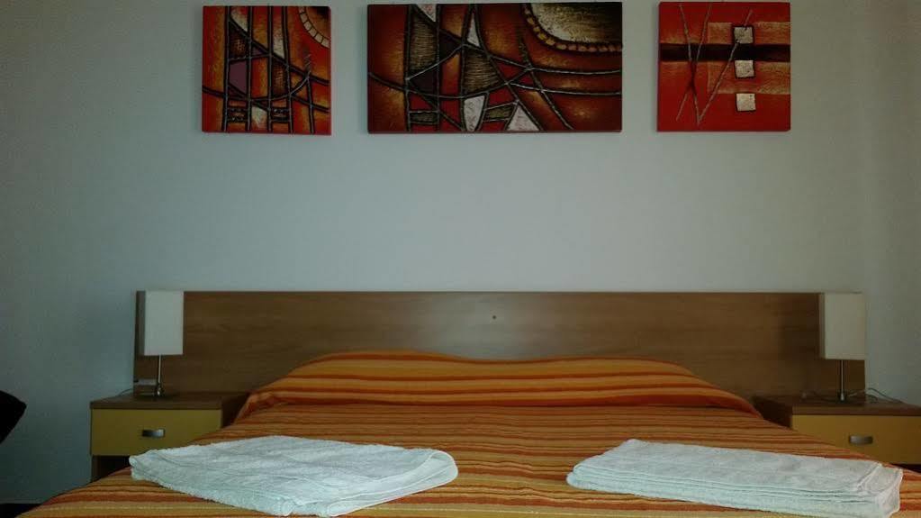 Il Giardino Di Ausonia Bed & Breakfast Реджо ди Калабрия Екстериор снимка